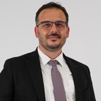 Dr. Kamil Demircan