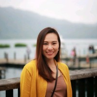 นลินรนี จันทบัตร