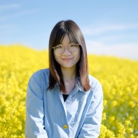 Jiayi W.