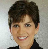 Tracey Evans-Reis