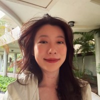 Yiyi L.