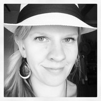 Katrin James