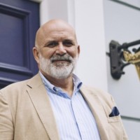 Simon Holdsworth