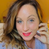 Dr. Lindsay Craycroft
