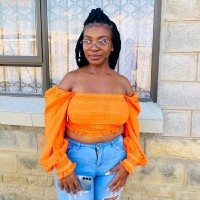 Nomsa Mzuzwana