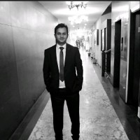 Vivek shahi