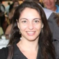 Lilit Almozlinos