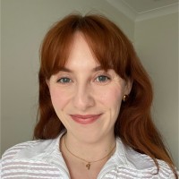 Pia Dewar