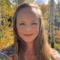 Emily Kinder Mcneal