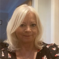 Julie Lyon