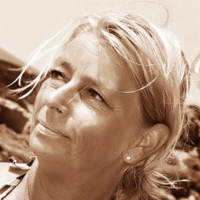 Jacqueline Van Binsbergen