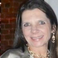 Andréa Mello