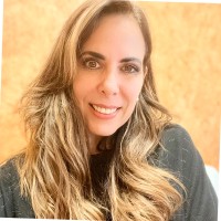 Deborah Uribe Cruz