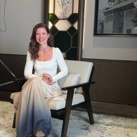 Hannah R. Hutchinson
