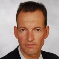 Uwe Kampe