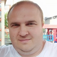 Александр Хаустов