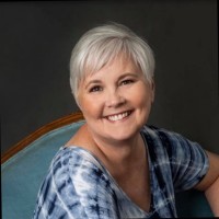 Vicki Guth