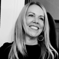 Pamela Overholt
