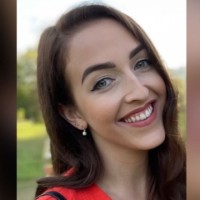 Laura Hacon