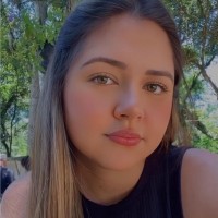 Vitória Teixeira