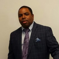 Robert McKnight