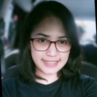Lucy Hening Wardani