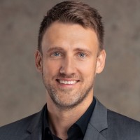 André B.