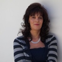 Yolanda Uys
