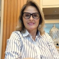 Analice Roman