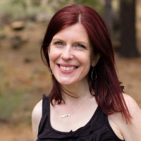 Jennifer Holmes