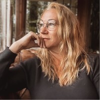 Suzanne Laroo