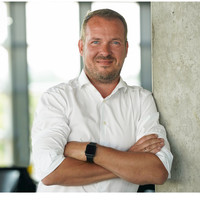 Stefan Bachmann