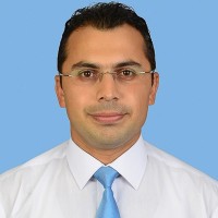 Rıfkı Solak