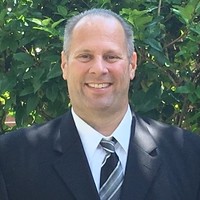 WADE KERR