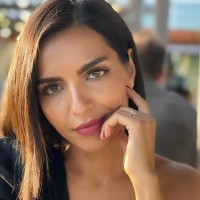 Roya Hesam