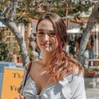 Elena de Juan