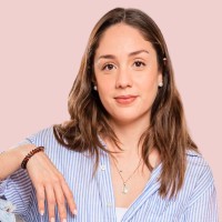 Nicole Narro Flores