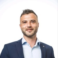 Aydin Tezer