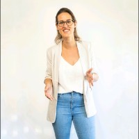 Yvonne Van Hooren
