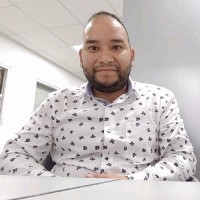 Luis Salazar
