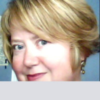 Suzanne Gross