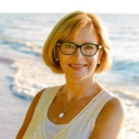 Linda Ray, B. Comm