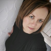 Stephanie Wunderlich