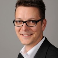 Stefan Wolf