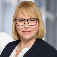 Dr. Verena M. Bayer