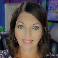 Holley Thomas