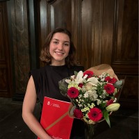 Lara Van Son