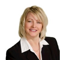 Michelle Wolfe, Cic, Cisr