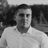 Дмитрий Лазарев