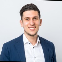 Raphael Straub